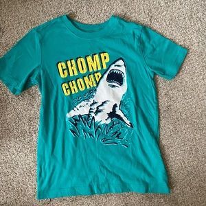 5 for $25 bundle! 
OshKosh B’gosh Shark Chomp Chomp Boys Shirt